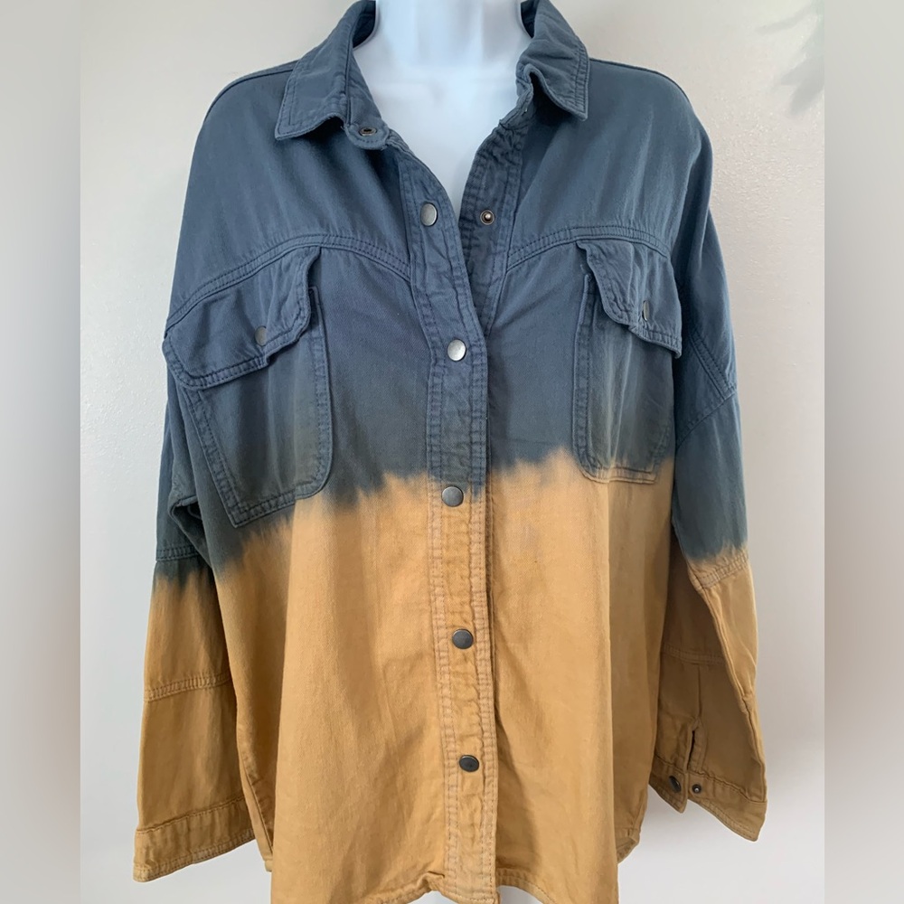 NWT Elan Blue and Tan Ombre Button-Up Jacket